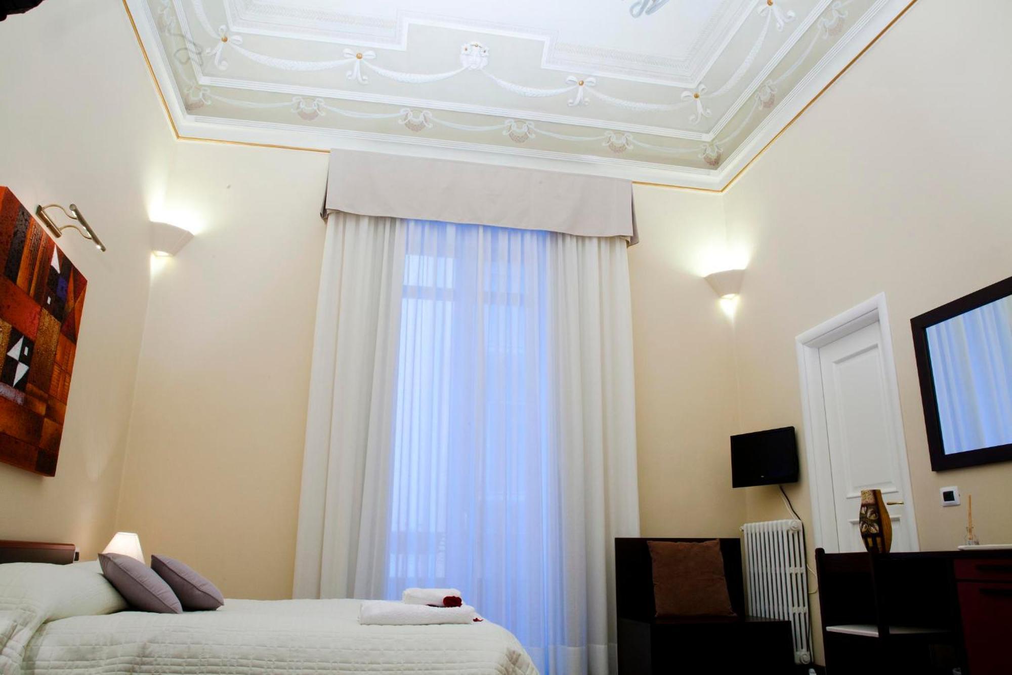 Antiche Volte Bed & Breakfast คาตาเนีย ภายนอก รูปภาพ