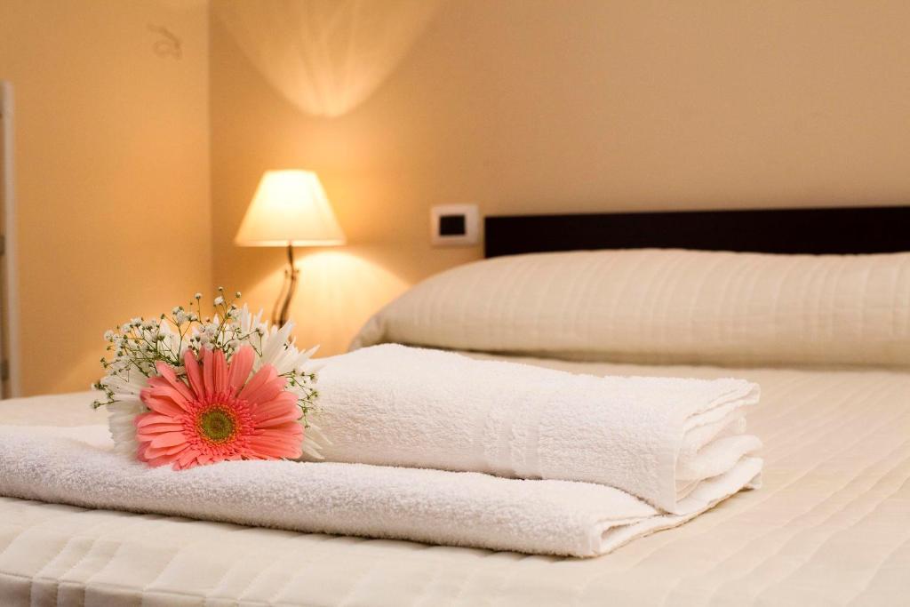Antiche Volte Bed & Breakfast คาตาเนีย ห้อง รูปภาพ