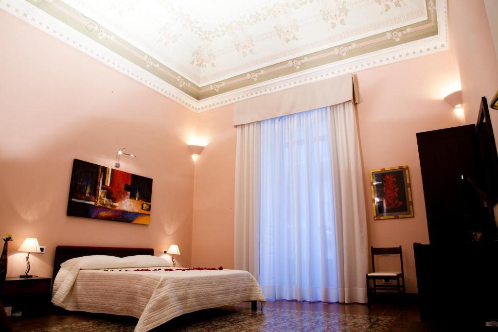 Antiche Volte Bed & Breakfast คาตาเนีย ภายนอก รูปภาพ